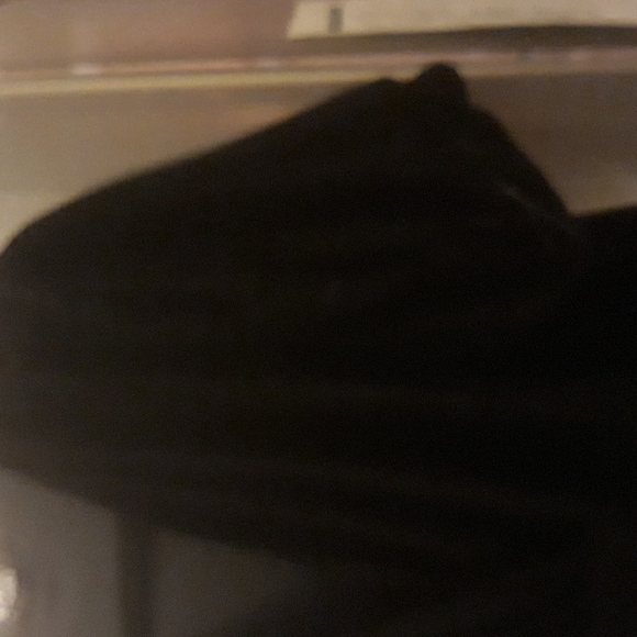 XL Black Velor Cap Sleeve Criss-Cross V-Neck Pullover - Picture 3 of 3